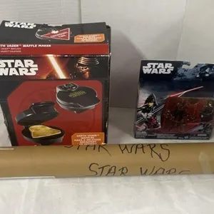 Star Wats Waffle Maker, Scarce Historic Movie