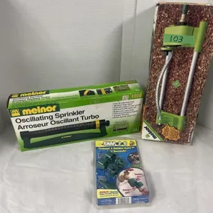 Two Melnor Sprinklers, snap on hose connector