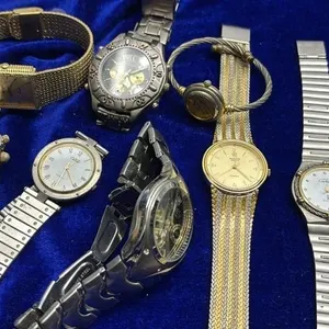 Estate lot of watches wristwatch