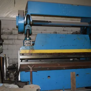 Verson Allsteel mechanical press brake