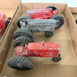 3 cast tractor toys
