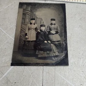 Antique Tintype Photograph Of 3 Victorian Era Women 2.75"X3.25"