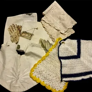 Linen Lot of Seven Pieces