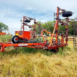 Morris CP-731 Chisel Plow