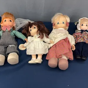Previous moment dolls
