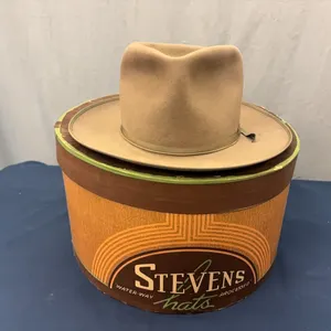 Brimmed hat