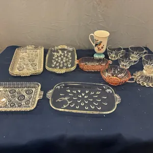 Trays and cups