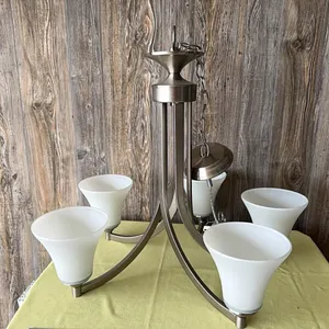Ceiling light fixture