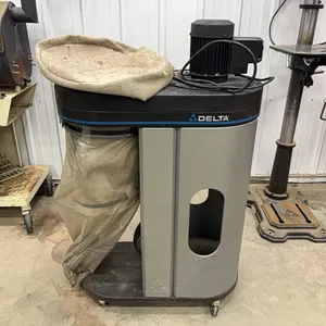 Delta dust collector