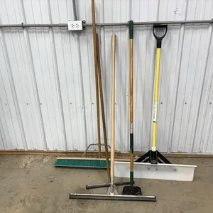 Push broom, snow scoop, squeegee