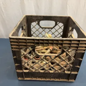 Crate w/ Hitch Pins & Clevises