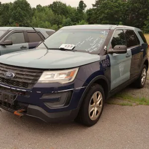2016 Ford Explorer SUV (1468)