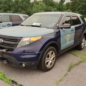 2013 Ford Explorer SUV (0526)
