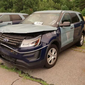 2019 Ford Explorer SUV (0408)