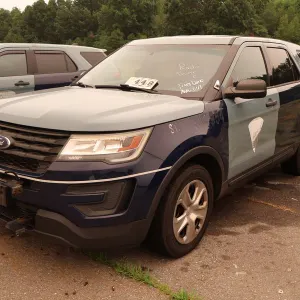 2019 Ford Explorer SUV (0954)