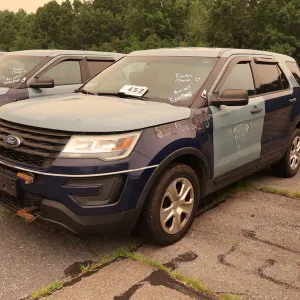 2016 Ford Explorer SUV (0898)
