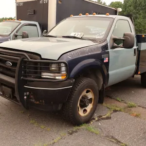 2004 Ford F350 Super Duty Pickup Truck (2098)