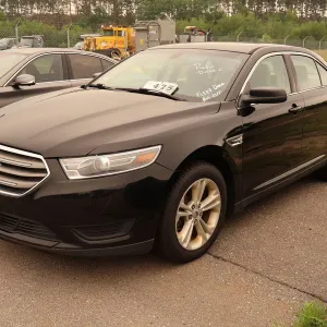 2018 Ford Taurus Sedan (2153)