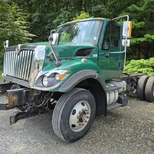 (#11) 2017 International WorkStar 7500 Cab & Chassis