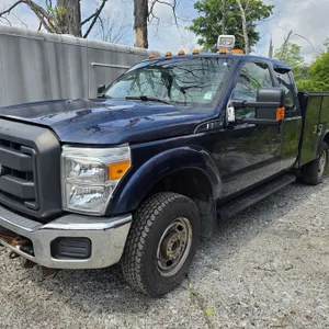 (#7) 2014 Ford F-250 Super Duty Pickup Truck w/ Utility Body