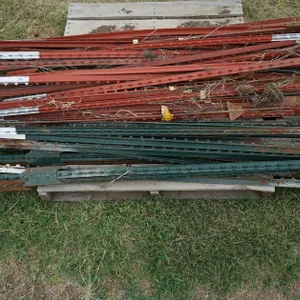 Approx 45 6' Used T-Posts