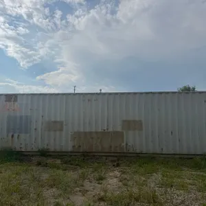 USED 40FT SHIPPING CONTAINER