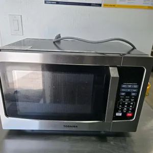 Toshiba Microwave
 UNRESERVED