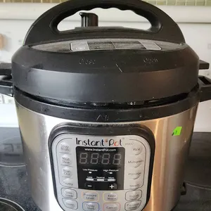 Instant Pot IP-DUO60 V3 6-Quart Electric Pressure Cooker