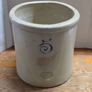 # 5 redwing crock- no cracks