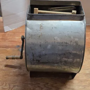 Metal butter churn