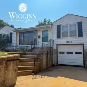 Charming 3 BDRM, 2 BA Home Near NOC, Enid