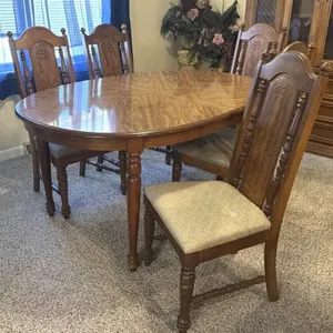 Vintage Lenoir House Dining Table with (5) Chairs
