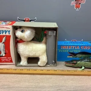 Toy Puppy & Crocodile.