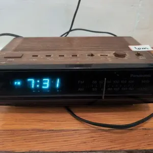 Vintage Panasonic clock radio