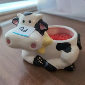 Cow sponge holder