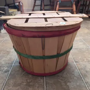 Apple basket, lid