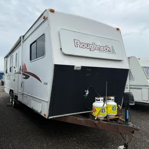 2007 Kustom Koach Roughneck Camper Trailer