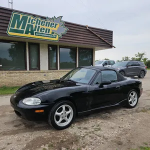 2000  Mazda  MX-5 Miata  2dr Convertible