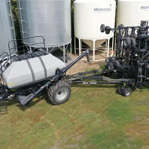 2016 FLEXI-COIL 5000HD Air Drill w/ FLEXI-COIL 4350 Tow Between Air Cart