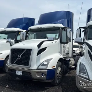 2022 Volvo VNR300 6x4 T/A Day Cab Truck Tractor