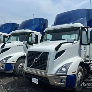 2022 Volvo VNR300 6x4 T/A Day Cab Truck Tractor