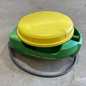 John Deere StarFire 7000 GNSS Receiver