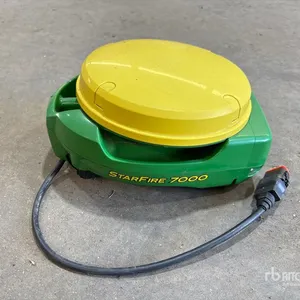 John Deere StarFire 7000 GNSS Receiver
