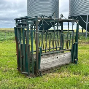 Hi-Hog Squeeze Chute