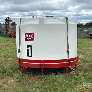 FreeForm 1250 Gallon Poly Fertilizer Tank
