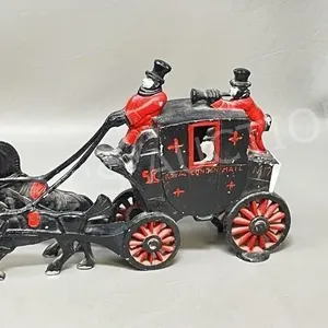 metal stagecoach ornament-Royal Mail, 12" L  7" T