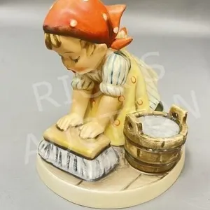 Hummel figurine-big house cleaning 4"