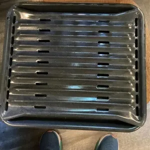 Enamel oven grill pan
