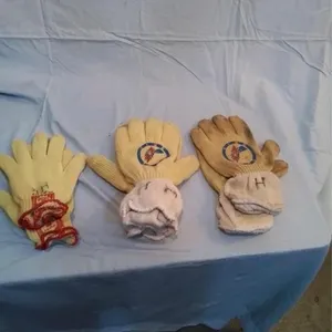 3 Pair high temperature gloves