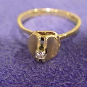 Ring (size 4)
